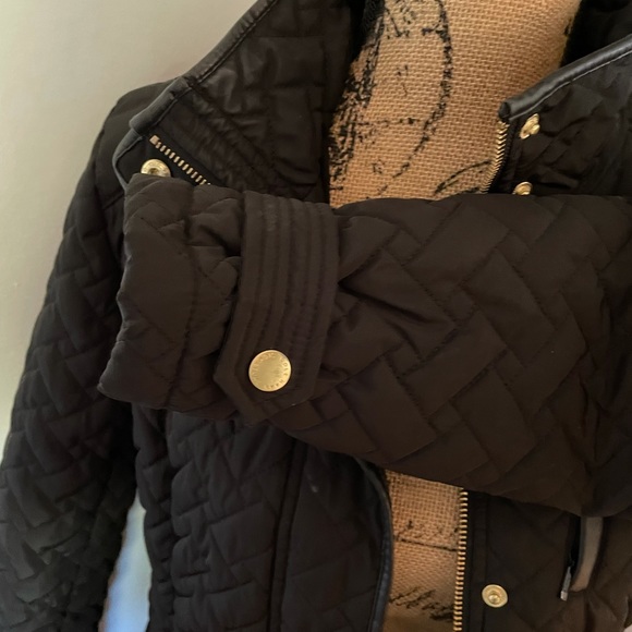 Cole Haan Signature down coat. Size small. - Picture 8 of 11